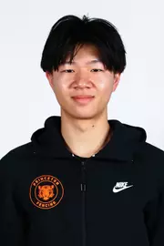 Brandon Lee headshot