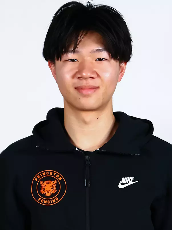 Brandon Lee headshot