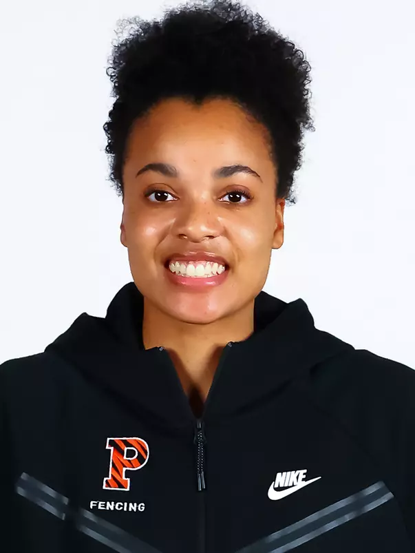 Honor Johnson headshot