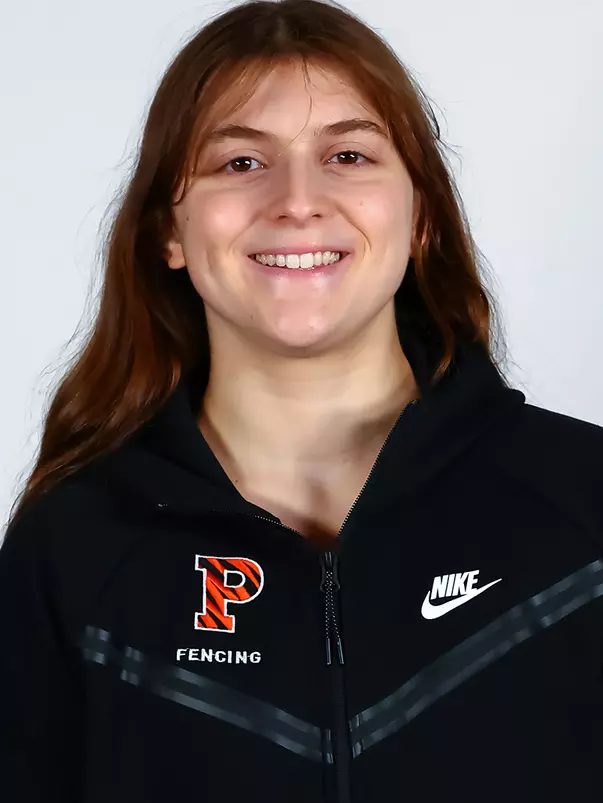 Hadley Husisian headshot