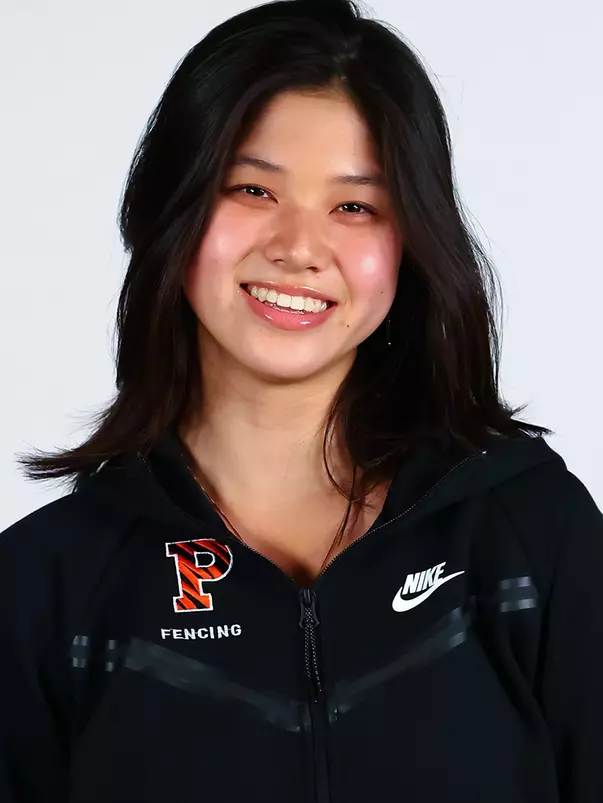 Chin-Yi Kong headshot