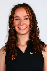 Charlotte Bell headshot