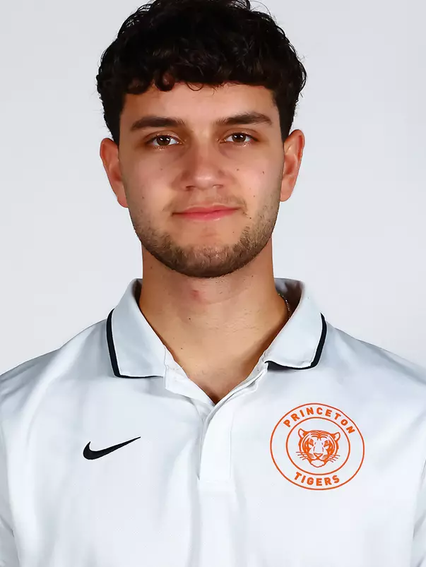 Yanai Ramot headshot