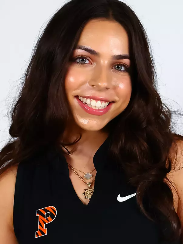 Saranya Singh headshot