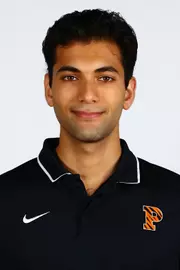 Avi Agarwal headshot