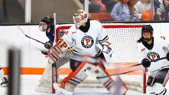 Uma Corniea action photo