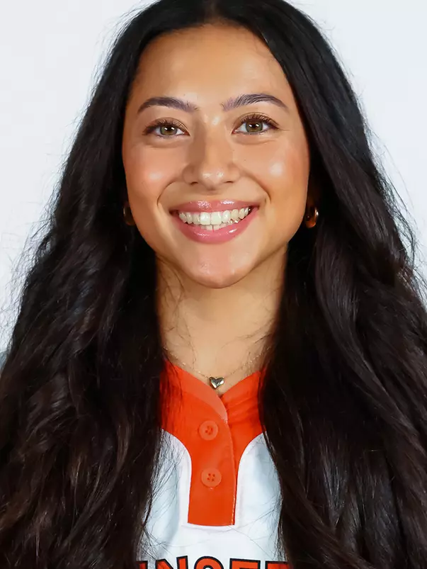 Julieta Roa headshot