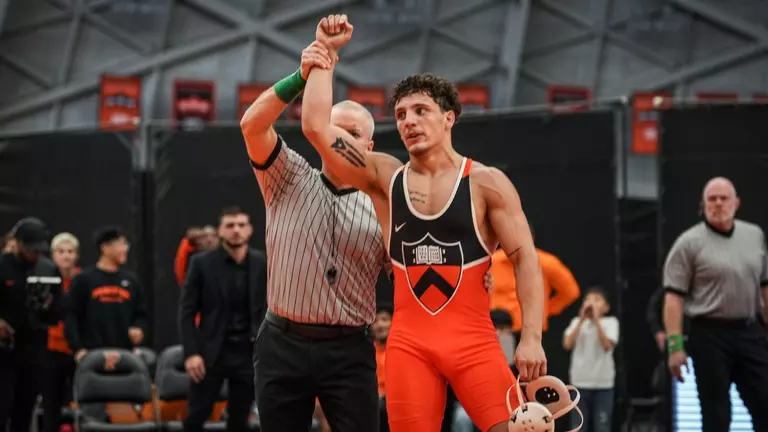 Wrestling Wraps Up Day One of Cliff Keen In Vegas