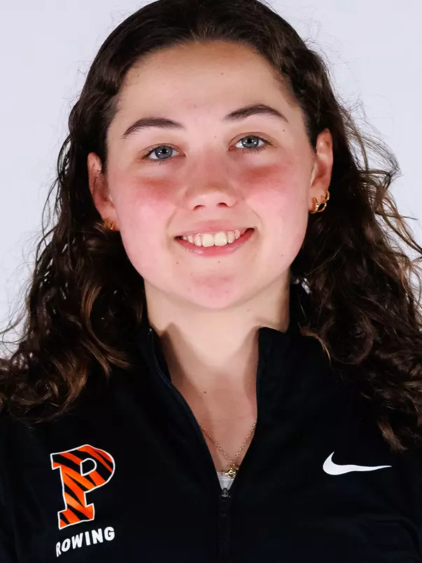 Malie Organek Headshot