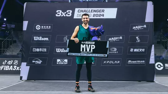 Jérôme Desrosiers ’21: From Tiger Stripes to Global Courts, A 3x3 Journey