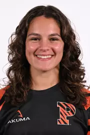 Annie Huettel Headshot