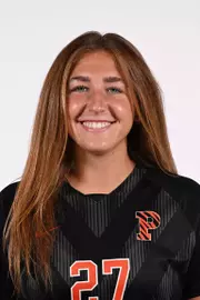 Alexandra Barry headshot
