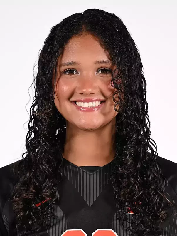 Isabella Garces headshot