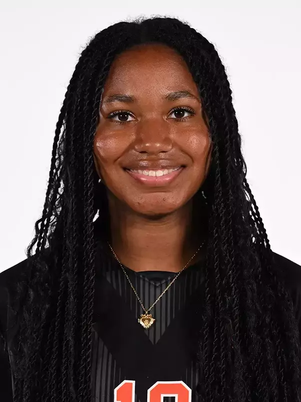 Sarah Houston headshot