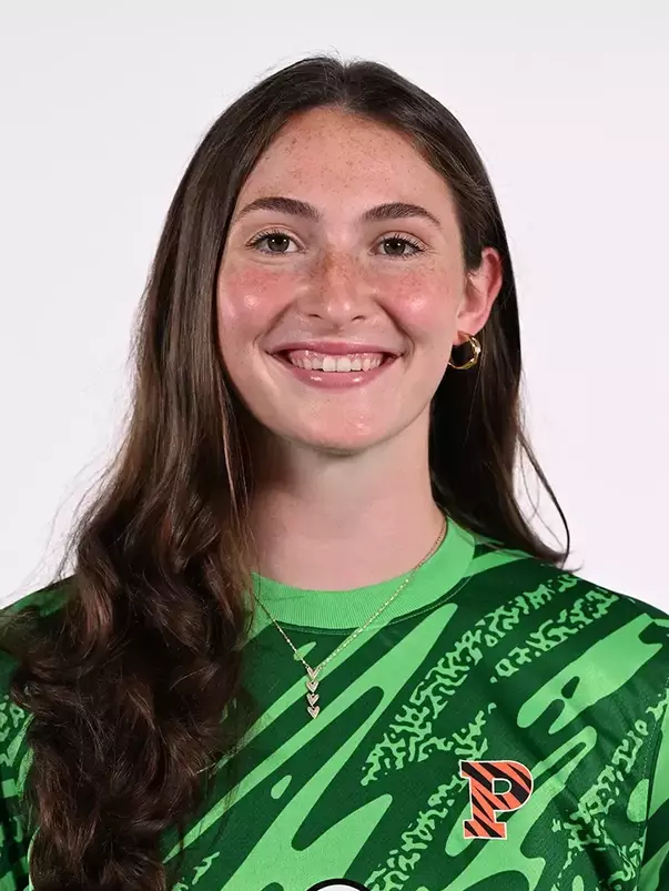 Sydney Romano headshot