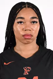 Ava Harrington Headshot