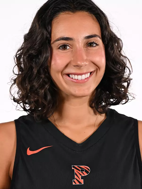 Nicki Gaito Headshot