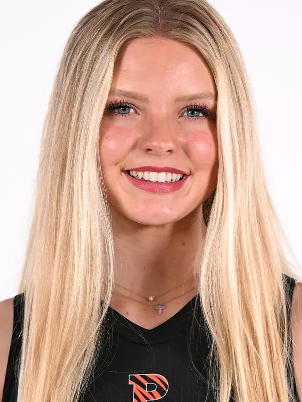 Shelby Burriss Headshot