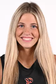 Sylvia Bunde Headshot