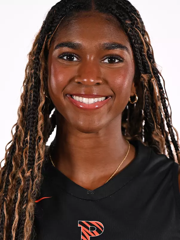 Taylor Clarke Headshot