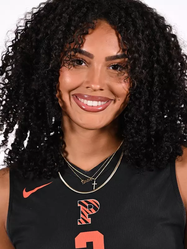 Ashtyn Sims Headshot