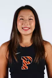 Hermione Cao headshot