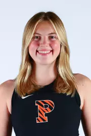 Caroline Eielson headshot