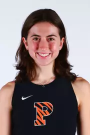 Eliza Schuster headshot