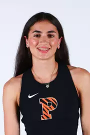 Emma Trauber headshot