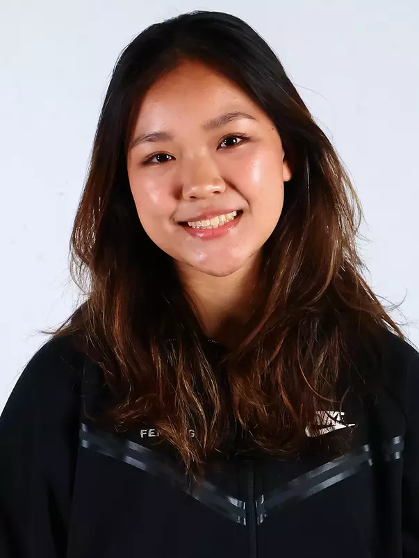 Aileen Mi headshot
