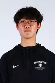 Alexander Kim headshot