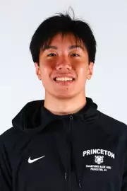 Alexander Liu headshot