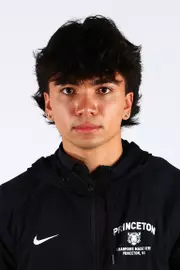 Jayden Hooshi headshot