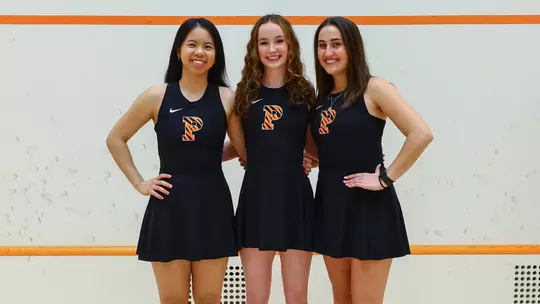 women's squash class of 2026 posed photo