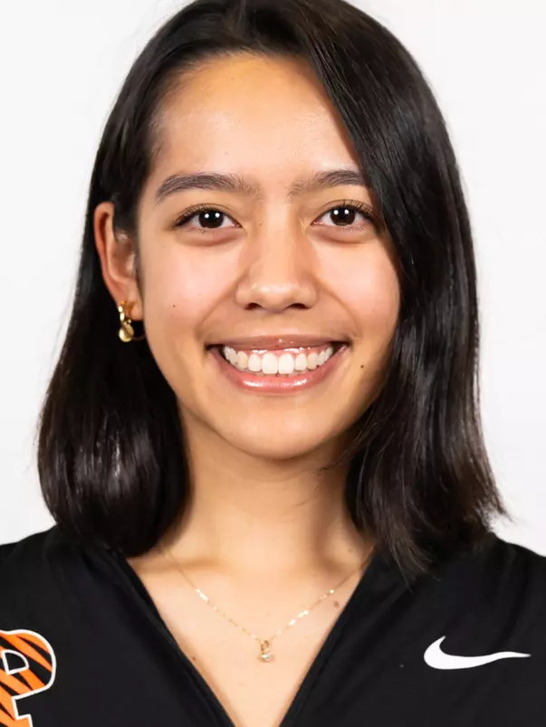 Eleanor Villacorta Headshot