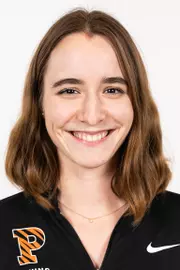 Hannah Hoselbarth Headshot