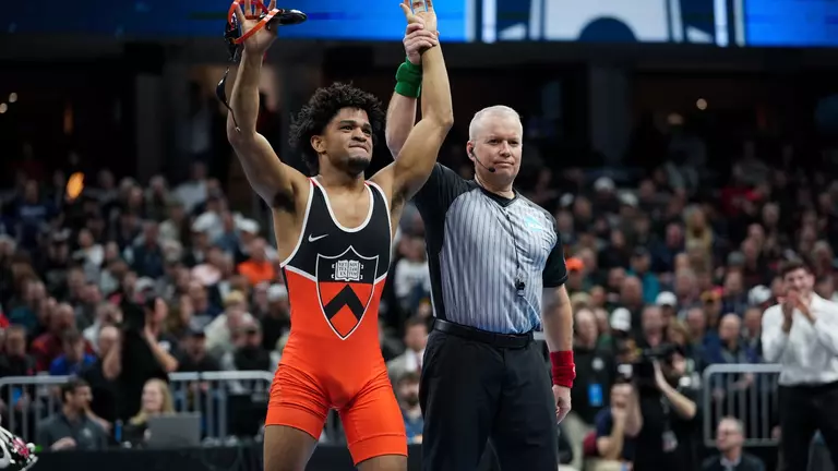 McGowan Advances to 125 National Championship Match