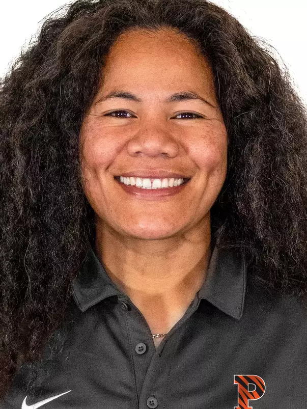 Karameli Fa'ae'e Headshot