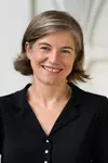Carolyn Yerkes headshot