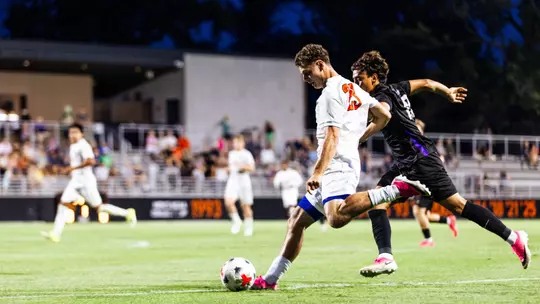Julien Lacher vs Portland 2026