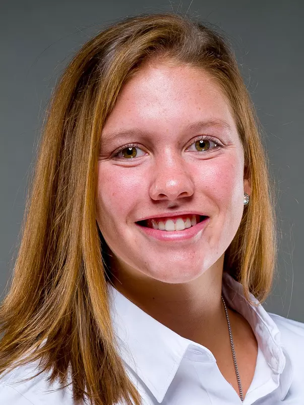 Claire_Lachner_Headshot