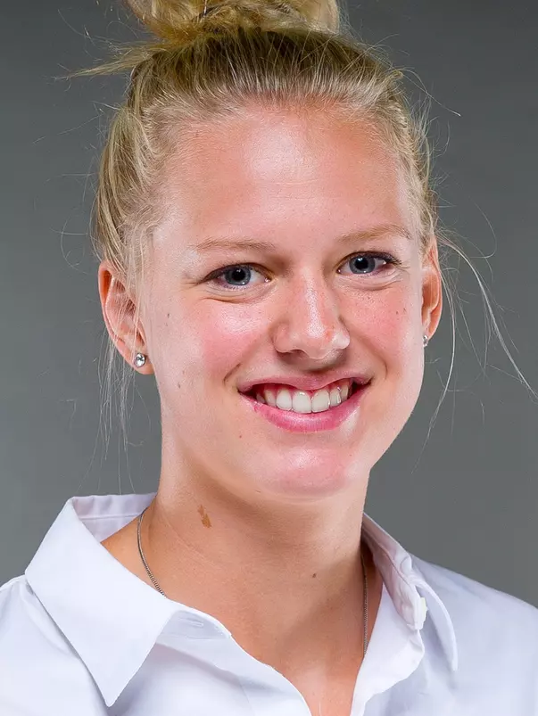 Kate_MacKenzie_Headshot