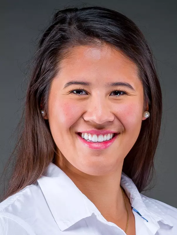 Kristen_Tamberg_Headshot