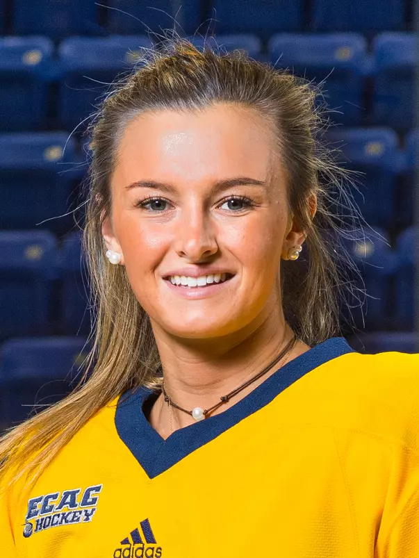 Tori DeAngelis Headshot