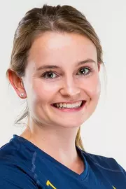 dayna barlow head shot