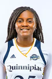 Aryn McClure Headshot 18-19