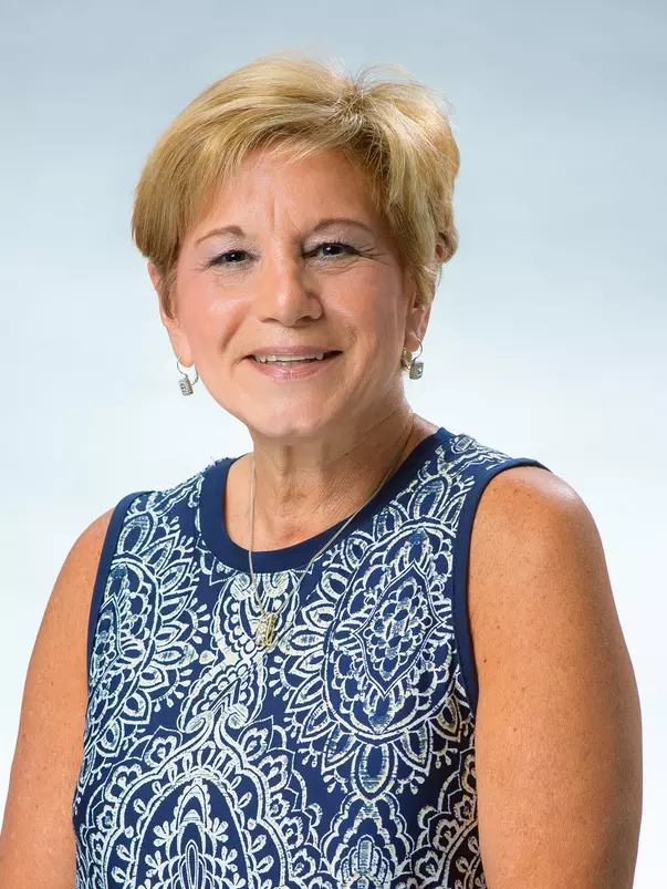 Onofrio Headshot 2018-19