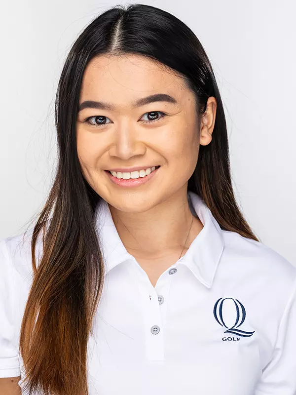 Emily Luu 2021 Headshot