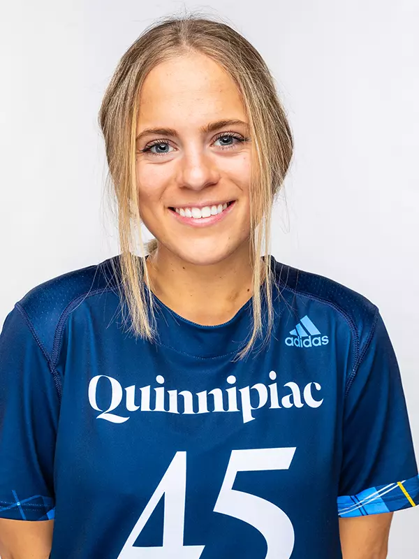 Amy Nicoloff Headshot 2021