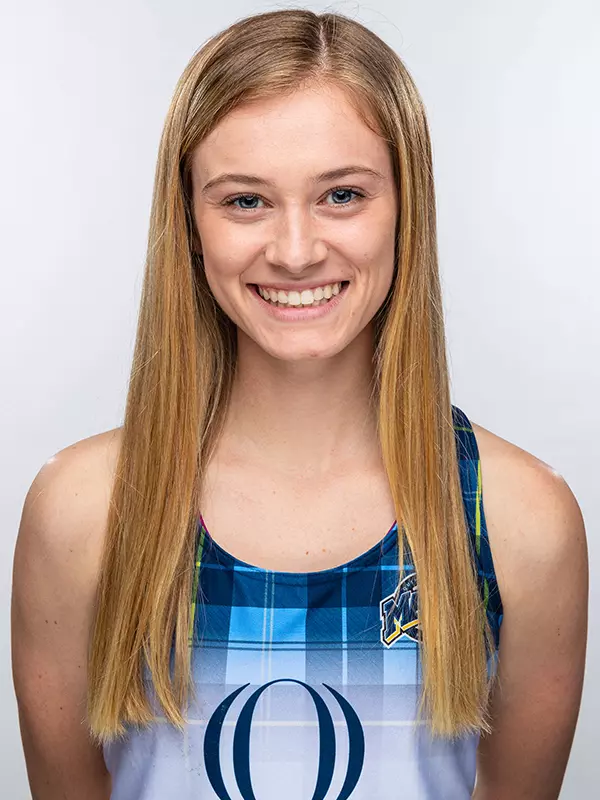 Mia Pestle 2021 Headshot